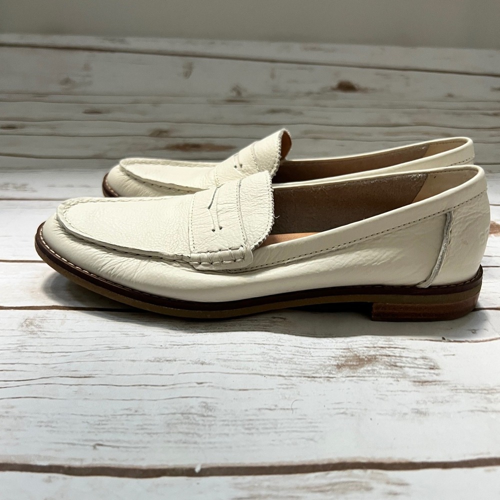Sperry Penny Loafer Cream Leather Seaport Slip On STS85787 Size 7